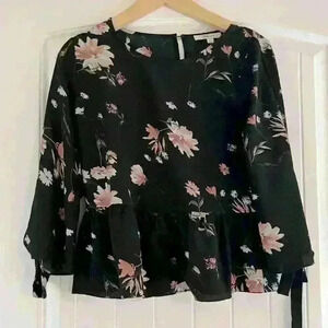 Takara size small floral pattern dress shirt with bow tie on the sides